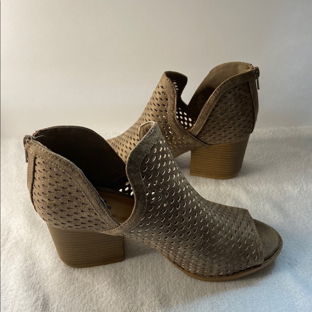Qupid Dark Taupe Distressed Bootie